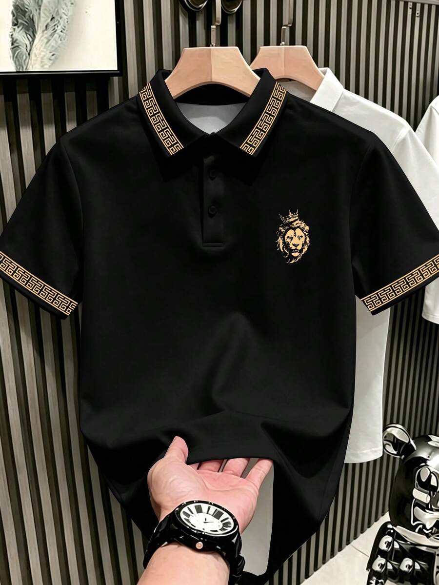 Manfinity Hypemode 男士经典时尚休闲黑色领印花短袖Polo衫，领印花短袖Polo衫，饰有皇冠狮子图案