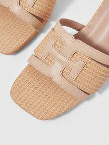Giày sandal quai ngang mũi vuông đính đá cho nữ, thích hợp làm quà Giáng sinh - Màu be - Xem 4