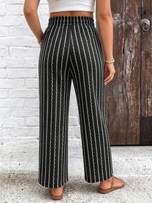SHEIN VCAY Quần dài nữ cỡ lớn kiểu dáng thường ngày, họa tiết hoa và sọc retro, thích hợp cho mùa xuân và hè, màu đen. - màu đen - Xem 2