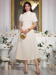 Modelyn Đầm dài nữ màu trơn, trang trí kim loại, phong cách tối giản thường ngày. - Màu be - Xem 6