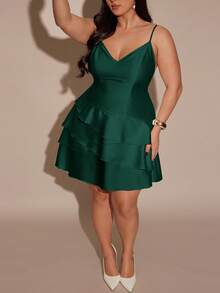 SHEIN BAE Đầm satin cỡ lớn dành cho nữ mùa thu/đông, kiểu dáng bất đối xứng, dây đeo có thể điều chỉnh, hở lưng, cổ áo choàng. - Màu xanh lá cây đậm - Xem 4