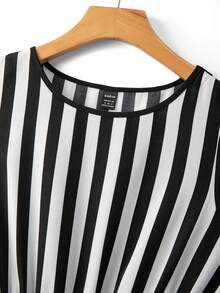 SHEIN Franclia 新款夏季度假连衣裙：黑白条纹圆领连衣裙，配有腰带，显瘦腰身，是海滩派对和度假的完美之选。优雅的不对称设计，适合女士度假穿着。条纹连衣裙，黑白条纹连衣裙，时尚连衣裙，优雅夏季连衣裙，独特连衣裙，高贵连衣裙 - 黑色 - 查看 3