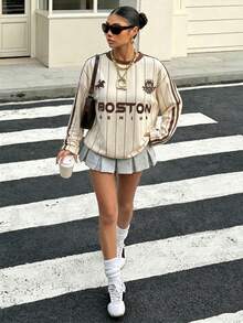 Muchica 女士休闲浅黄色圆领长袖卫衣，搭配撞色棕色领子和条纹袖子。马匹印花增添复古、学院风、经典、时尚、青春和街头潮流气息。面料顺滑舒适，是秋季的理想之选。 - 彩色 - 查看 5