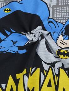 Maija Kids BATMAN X SHEIN Maija Kids 3件套男童图案针织柔软圆领短袖T恤，披肩领，松紧腰短裤套装 - 彩色 - 查看 4
