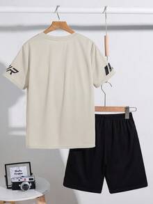 SHEIN 2pcs Tween Boy Splice Sports Textured Vertical Stripe Pattern Short Sleeve T-Shirt And Shorts Set - Apricot - View 2