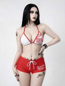 ROMWE Goth Bộ bikini 3 mảnh dành cho nữ, gồm áo hai dây cổ yếm và quần lót tam giác có dây rút ở eo, in chữ tương phản màu đỏ và trắng. - Nhiều màu - Xem 4