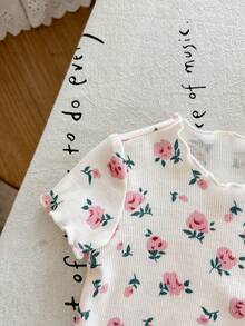 SHEIN LMoss Kids Dozemod 儿童新生女宝宝夏季休闲碎花荷叶边圆领短袖上衣和裤子四件套针织睡衣套装 - 粉色 - 查看 3