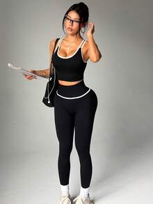 Easithlete Women's Seamless Sports Set, Spring/Summer - Black - View 1