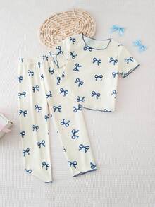 Bộ đồ ngủ mùa xuân/hè cho bé gái, màu xanh dương, cổ tròn, in hình bướm, gồm áo và quần, kiểu dáng thời trang thường ngày, thích hợp mặc ở nhà. - Nhiều màu - Xem 3