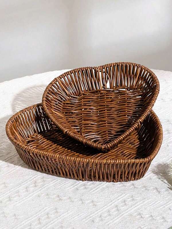 3 Pcs/2 Pcs/1 Pc Rattan-Like Woven Heart-Shaped Serving Trays, Bread Trays, Kitchen Storage Baskets, French Fries Baskets, Fruit Plates, Snack Trays, Salad Plates, Bread Baskets, Ins Decorative Trays Suitable For Living Rooms, Kitchens And Dining Rooms At Home.