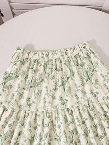 SHEIN 少女珍珠裝飾花瓣袖T恤與花卉印花裙套裝，鼠尾草綠，夏季，優雅，婚禮，夏季服飾復古島嶼風穿搭 - 彩色 - 查看 4