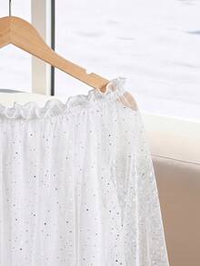 GlowEve Áo croptop nữ thời trang đính sequin và in họa tiết kim loại, kiểu dáng trễ vai, tay phồng, phong cách thường ngày. - trắng - Xem 4