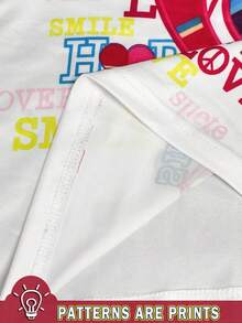 Glimmora 这款 2000 年代 Y2K 露肩修身短袖 T 恤饰有“LOVE”标志和心形图案，展现休闲复古风格，适合日常穿着、通勤、派对、聚会和返校等场合。 - 彩色 - 查看 5