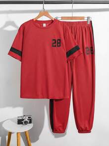 SHEIN Bộ 2 áo thun cổ tròn in kỹ thuật số tối giản dành cho thiếu niên nam, thiết kế phối màu, phù hợp cho mùa hè, thể thao, chạy bộ và hoạt động ngoài trời. - Đỏ - Xem 4