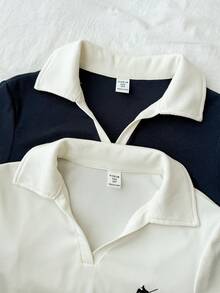 Conjunto de 2 piezas de top corto ajustado de punto con contraste de color, cuello azul marino y blanco, con pequeño logotipo bordado para niñas preadolescentes, compra 1 y llévate 1 gratis - Azul y blanco - Ver 6