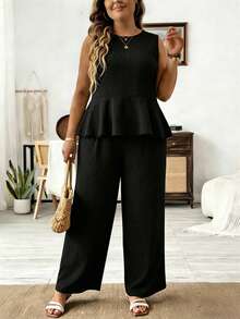 SHEIN LUNE Bộ 2 món dành cho nữ cỡ lớn, gồm áo tank top chấm bi có họa tiết, viền bèo nhún và quần ống rộng thoải mái. - màu đen - Xem 3
