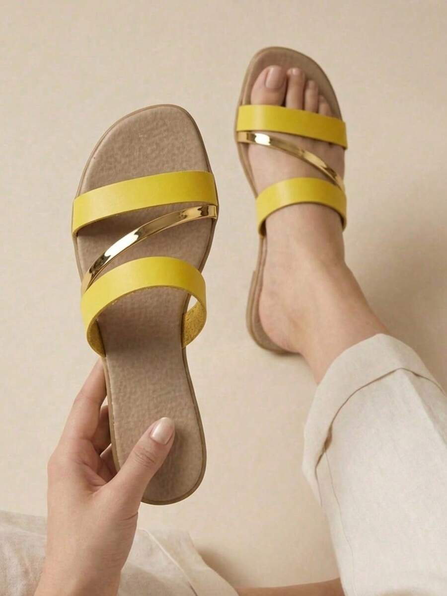 Flat Sandal In Gold, Rose And Silver Gold - 黃色 - 查看 1