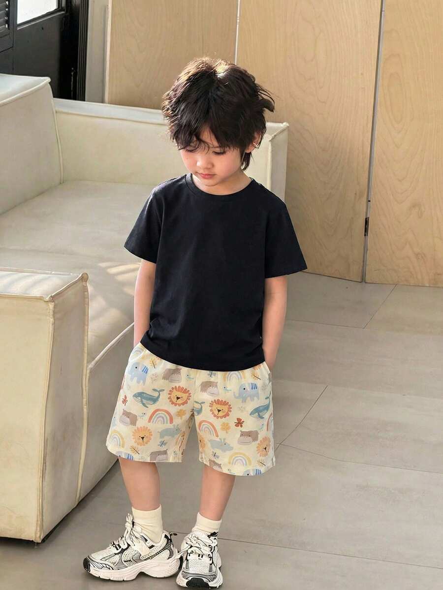 SHEIN 两件套儿童男童休闲日常度假百搭舒适纯色宽松圆领短袖针织T恤和宽松梭织短裤套装,适合学校、花园、海滩、生日、春季、夏季、秋季、冬季穿着。 - 彩色 - 查看 1