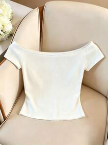 Everyssa 白色罗纹露肩仿门襟纽扣优雅女式上衣 - 白色 - 查看 2