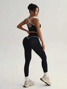 Easithlete Women's Seamless Sports Set, Spring/Summer - Black - View 6