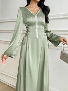 Al Najma 女士水钻花朵装饰侧系腰带优雅阿拉伯风格连衣裙 - 綠色 - 查看 3