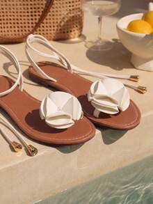 Swim Chiccia 女士时尚平底凉鞋，新款夏季法式圆头花卉踝带休闲百搭山茶花海滩度假风格系带罗马凉鞋，白色、绿色、紫色、黑色可选 - 白色 - 查看 3