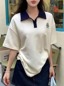 DAZY Loose Fit Women's T-Shirt With Collar And Contrast Color Pattern Print - White - View 4