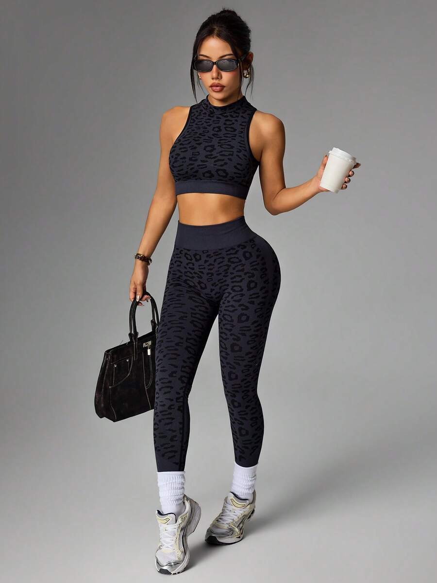 Dewbera 豹纹两件套运动服，无袖高领上衣和紧身裤 - 彩色 - 查看 1