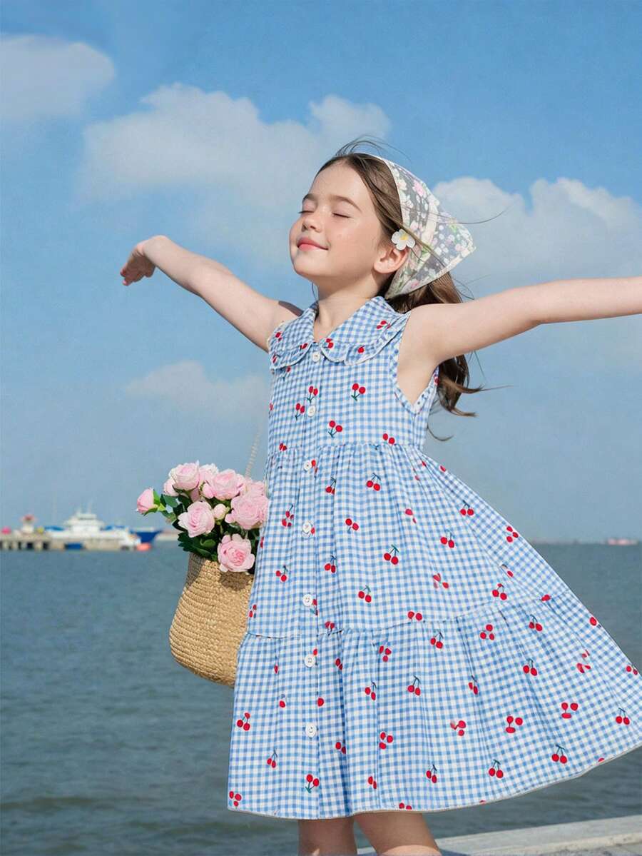 SHEIN Elladie kids 女童格子图案樱桃印花无袖A字连衣裙,优雅甜美休闲度假装 - 藍色 - 查看 1