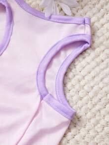 1件皇冠字母印花宠物背心 紫色 粉色 休闲风格 柔软透气 防掉毛宠物衣服 - 彩色 - 查看 3