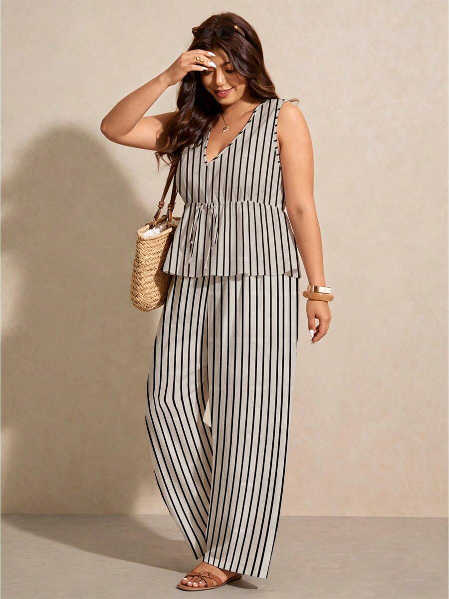 SHEIN Elaquor Bộ đồ thể thao gồm áo tank top cổ chữ V kẻ sọc phối màu tương phản và quần ống rộng, thích hợp cho mùa hè, kỳ nghỉ hoặc đi làm. - Nhiều màu - Xem 1
