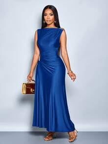 SOLERSUN An Elegant, Fitted Dress Adorned With Metallic Embellishments, Perfect For Both Work And Parties. - Navy Blue - View 4