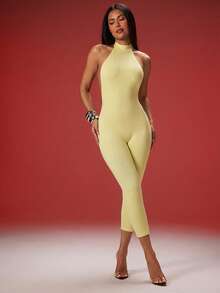 Bộ jumpsuit lửng cổ cao hở lưng thời trang gợi cảm, kiểu dáng ôm sát, ôm chân. - Vàng nhạt - Xem 3