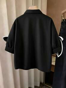 Resyla Camisa Casual Feminina com Detalhe de Laço Abotoamento Simples - Preto - Visão 2