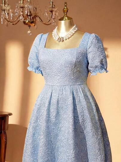 Rometta Plus Size Women's Spring/Summer New Arrival Light Blue Rose Jacquard Textured Vintage Square Collar Puff Sleeve Slimming Elegant High-End Design Maxi Pleated Woven Dress, Suitable For Formal Banquet, Wedding, Socialite Gathering, Date