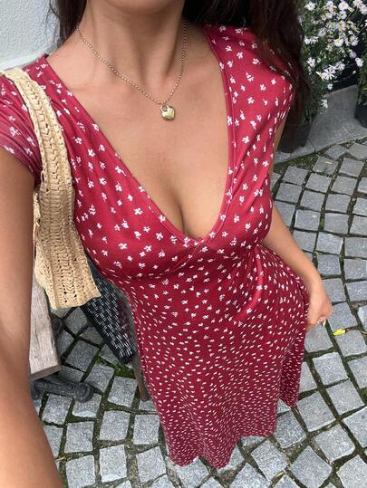 Sunnyshic 法式复古红色碎花长款A字连衣裙，休闲度假海滩百搭修身优雅女装