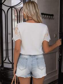 LanaWest Mono de punto con parches, cuello asimétrico, manga de encaje y estilo casual de vacaciones para mujer - Blanco - Ver 2