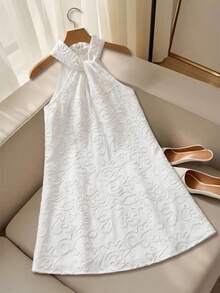 SHEIN Tween女孩優雅純白色掛脖露背蝴蝶結A字無袖洋裝，夏季休閒刺繡洋裝 - 白色 - 查看 7