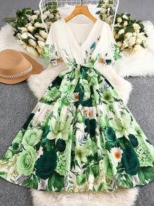 EMERY ROSE 大码女式绿色浪漫度假X型V领短袖印花弹力腰连衣裙 - 綠色 - 查看 1