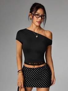 SHEIN HypeZone Solid Color Fitted Lace Patchwork Asymmetric Collar Sports T-Shirt - Black - View 5