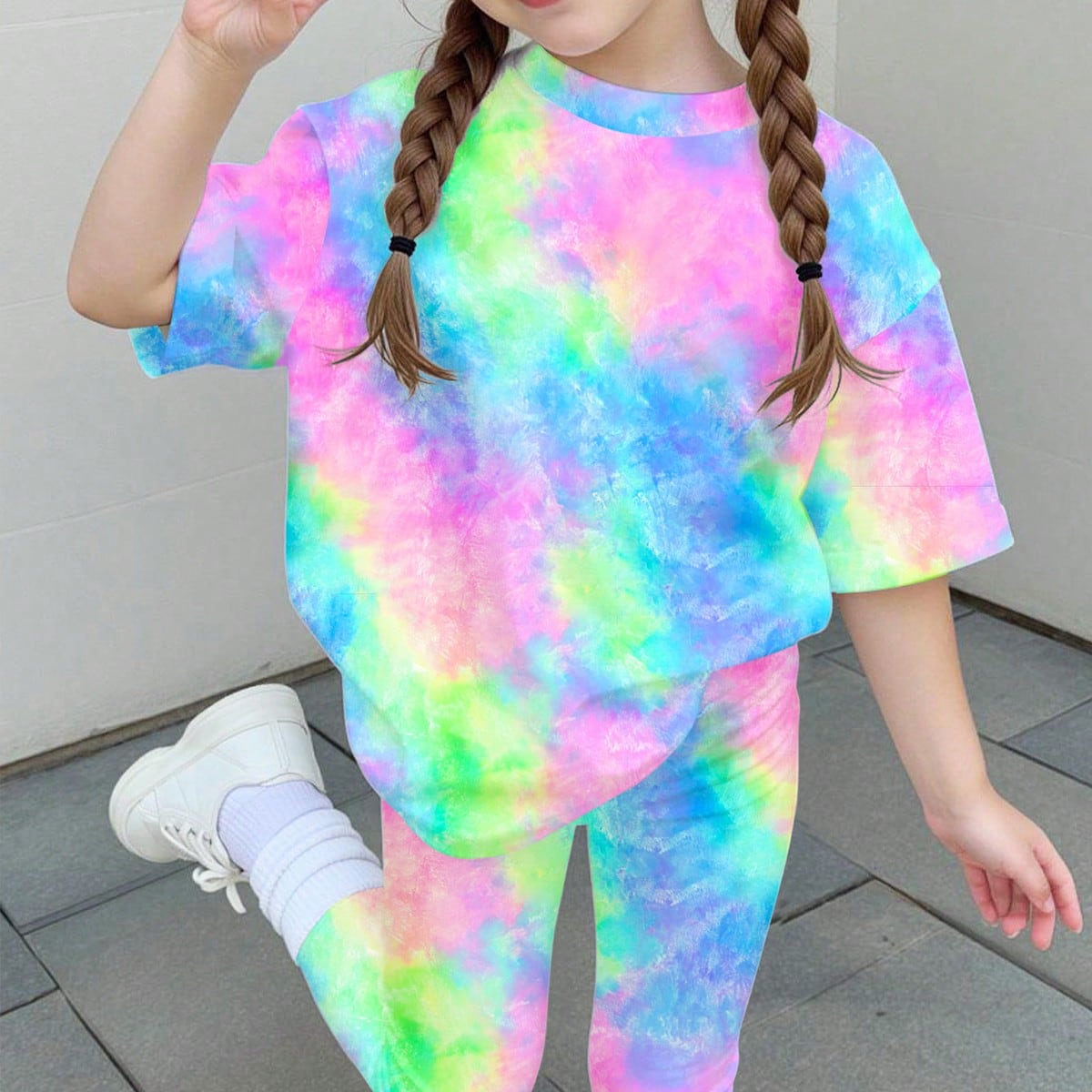 Conjunto de 2 piezas de camiseta de manga corta y leggings con estampado de teñido anudado colorido para niña casual