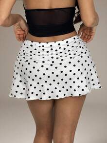 SHEIN PETITE 夏季波点褶皱 A 字迷你裙 - 黑與白 - 查看 3