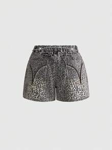 ROMWE Grunge Punk Shorts vaqueros mini con cadena decorativa de metal con strass y estampado de leopardo, estilo punk Y2K; Shorts vaqueros de talla grande con estampado de leopardo, estilo punk subcultura - Plateado - Ver 2