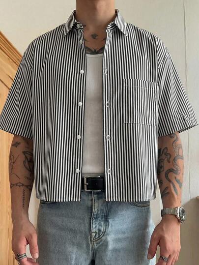 HIMLAND Áo sơ mi nam tay ngắn kẻ sọc dáng ôm vừa vặn, kiểu dáng thường ngày.