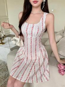 SHEIN K-Vae Áo croptop dáng chữ A cổ vuông thắt nơ họa tiết hoa nhí - Hồng - Xem 5