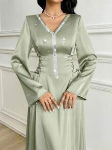 Al Najma 女士水钻花朵装饰侧系腰带优雅阿拉伯风格连衣裙 - 綠色 - 查看 2