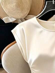 Resyla Plus Size Women Solid Color Round Neck Pleated Casual Versatile Daily Wear Top - Beige - View 3