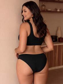 Swim Chiccia Plus Size Women Summer Beach Solid Color Metal Shell Decor Bikini Top - Black - View 2