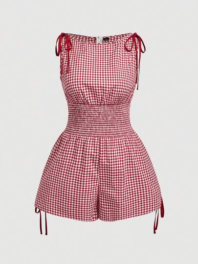 SHEIN MOD Bộ áo liền quần kẻ caro cỡ lớn dành cho nữ, thắt nơ ở eo, áo liền quần kẻ caro không tay.