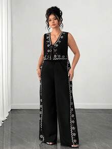 SHEIN Tall CURVE مجموعة قطعتين من سترة مربوطة وبنطلون بطبعة زهور للمقاسات الكبيرة - الأسود - مشاهدة 4